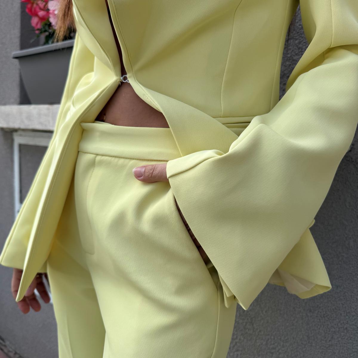 Tailleur sfiancato