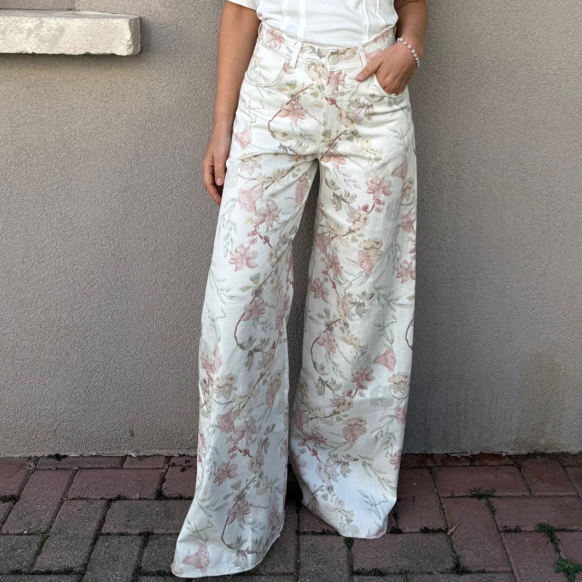 Jeans a fiori