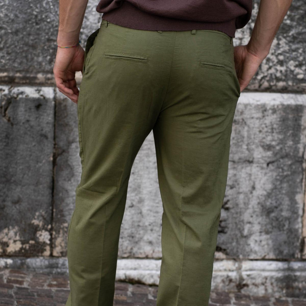 Pantalone a sigaretta